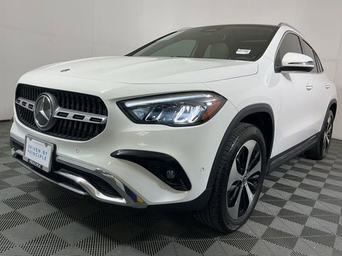 Used 2024 Mercedes-Benz GLA 250 4MATIC image 2