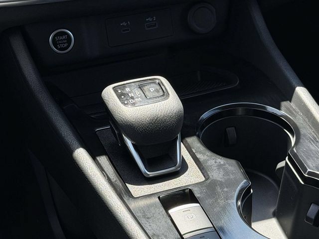 Used 2023 Nissan Rogue SV AWD/4WD image 22