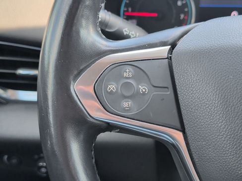 Used 2020 Chevrolet Traverse LT FWD image 14