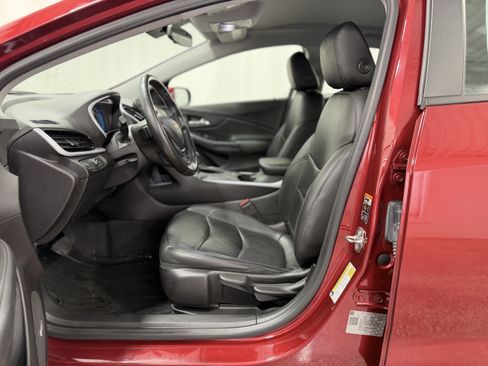 Used 2018 Chevrolet Volt LT w/ LT Driver Confidence Package FWD image 14