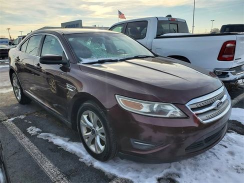 Used 2010 Ford Taurus SEL image 1
