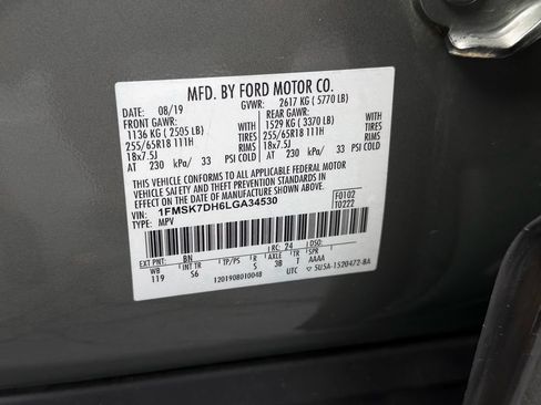 Used 2020 Ford Explorer XLT w/ Equipment Group 202A RWD image 23