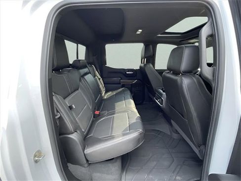 Used 2020 Chevrolet Silverado 1500 High Country image 30