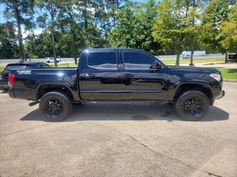 Certified 2023 Toyota Tacoma SR AWD/4WD image 9
