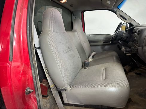 Used 2003 Ford F450 XL image 19
