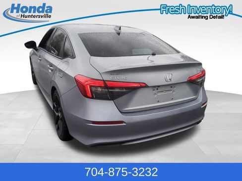 Used 2023 Honda Civic Sport image 6