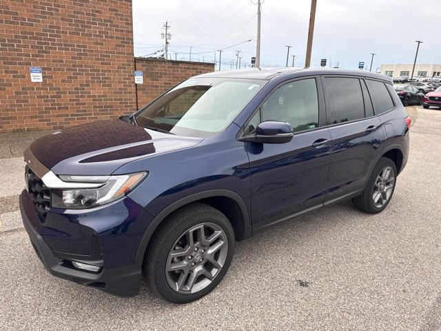Certified 2023 Honda Passport EX-L image 1