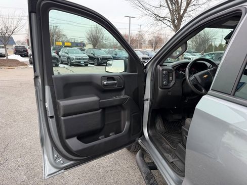 Used 2023 Chevrolet Silverado 1500 Custom w/ LPO, Dark Essentials Package image 10