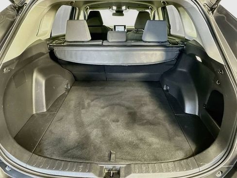 Used 2025 Toyota RAV4 XLE AWD/4WD image 29