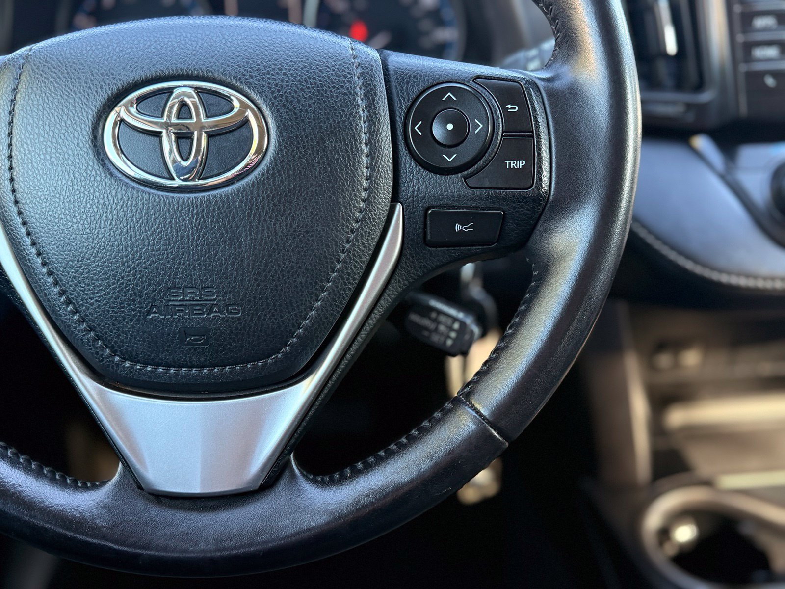 Used 2017 Toyota RAV4 XLE FWD image 27