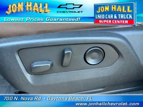 Used 2022 Chevrolet Suburban High Country image 22