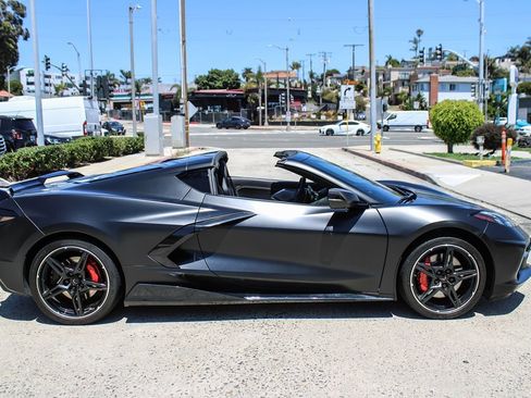 Used 2021 Chevrolet Corvette Stingray Premium Cpe w/ Z51 Performance Package RWD image 8