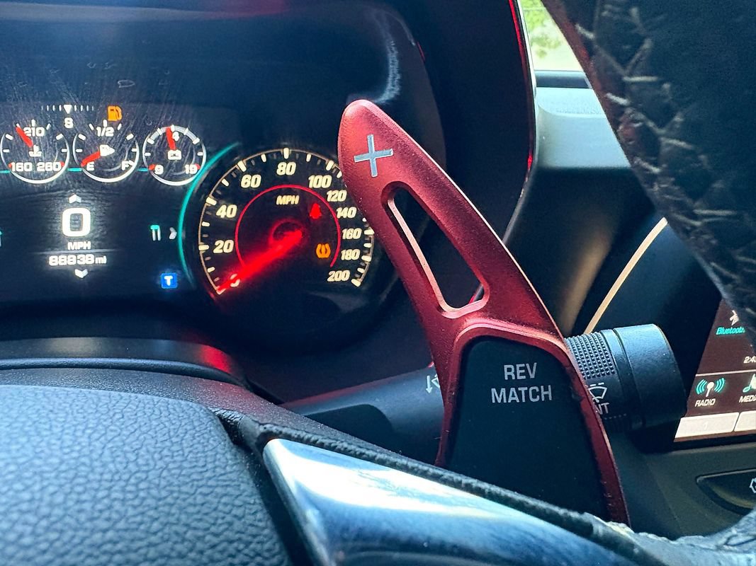 Used 2016 Chevrolet Camaro SS RWD image 28