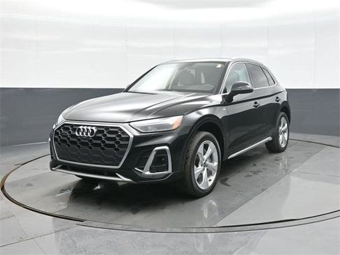Used 2023 Audi Q5 2.0T Premium Plus image 3