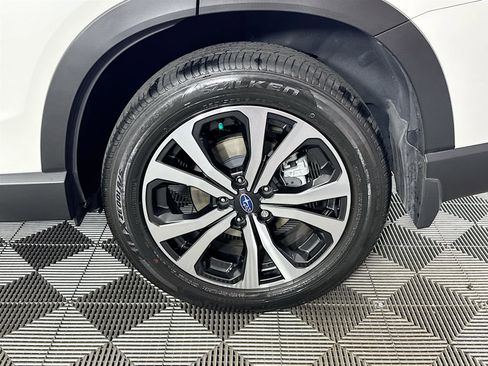 Used 2024 Subaru Forester Limited w/ POP Package 3 image 33