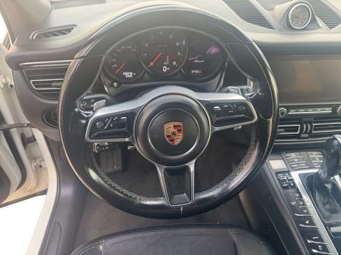 Used 2019 Porsche Macan image 12