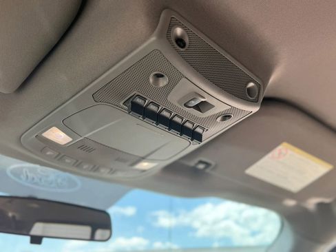 Used 2019 Ford F250 XLT w/ XLT Premium Package image 37