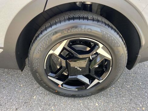 New 2026 Kia Sportage EX AWD/4WD image 7