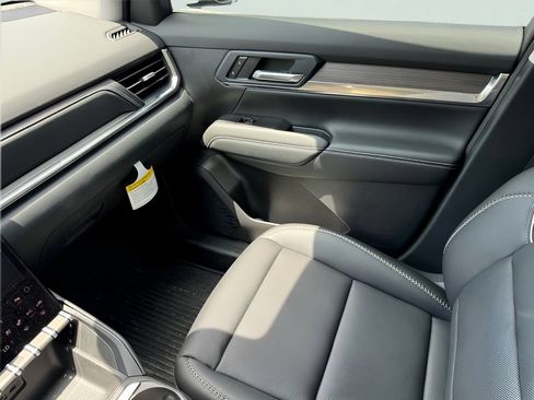 New 2026 GMC Terrain Denali AWD/4WD image 25