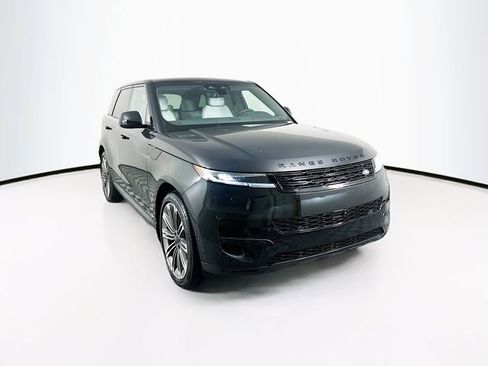 New 2026 Land Rover Range Rover Sport SE image 3