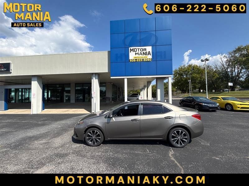 Used 2017 Toyota Corolla SE w/ Carpet Mat Package (TMS) FWD image 1