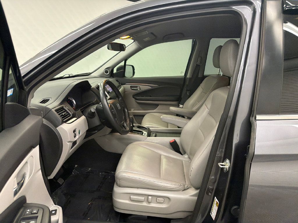 Used 2017 Honda Ridgeline RTL image 9