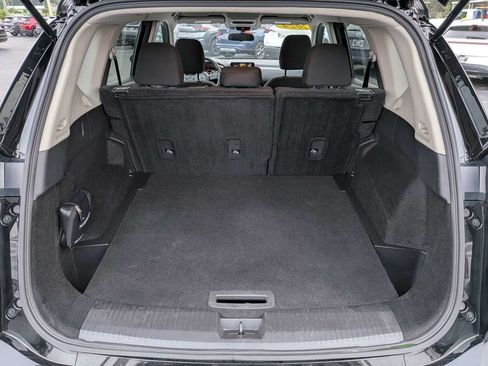 Used 2024 Nissan Rogue S FWD image 12