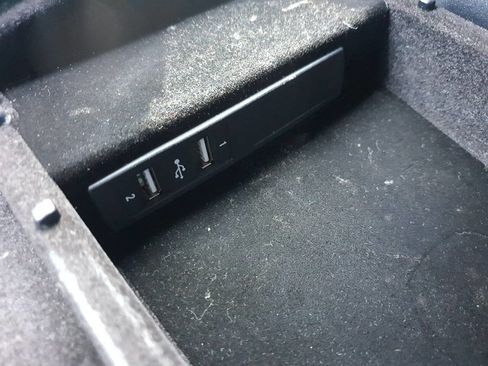 Used 2017 Mercedes-Benz S 550 4MATIC Sedan image 54