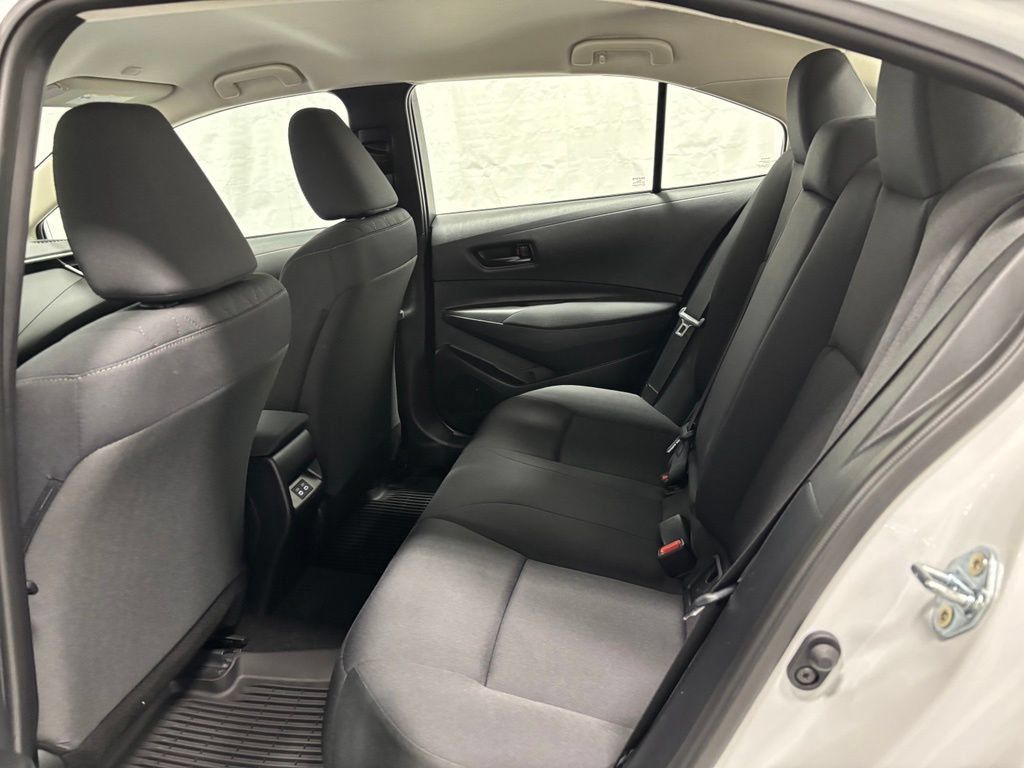 Used 2026 Toyota Corolla LE FWD image 44