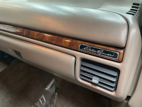 Used 1996 Ford Bronco image 29