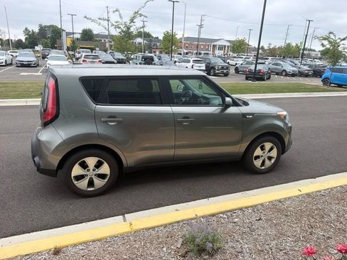 Used 2014 Kia Soul FWD image 10