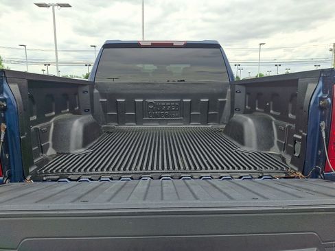 Used 2023 Chevrolet Silverado 1500 LT AWD/4WD image 28