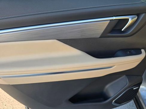 New 2026 Buick Enclave Preferred image 12