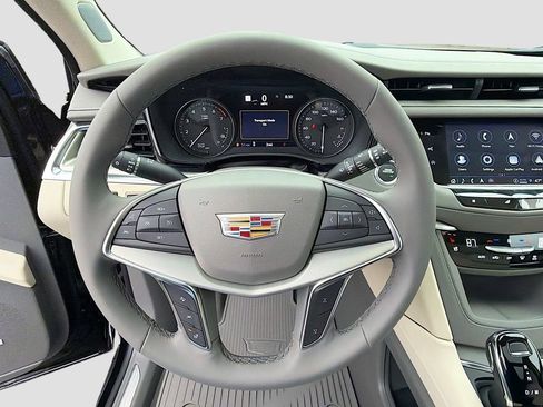New 2026 Cadillac XT5 Premium Luxury image 11