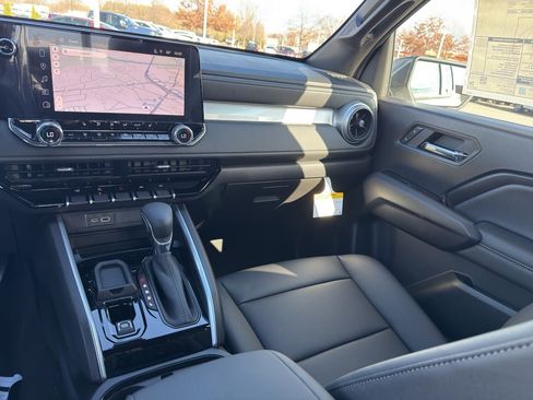 New 2026 Chevrolet Colorado LT w/ LT Convenience Package image 25