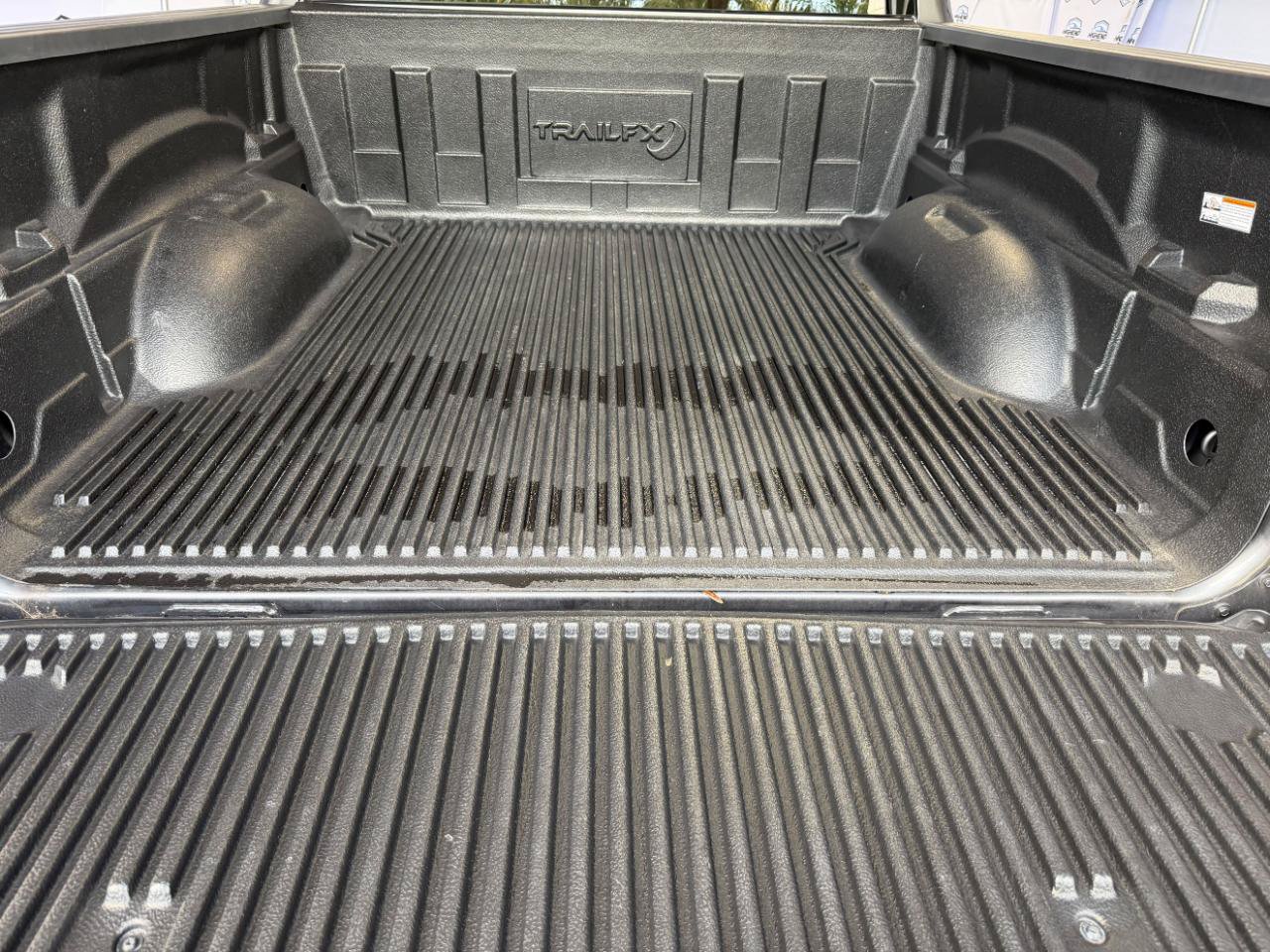 Used 2024 RAM 1500 Laramie AWD/4WD image 20