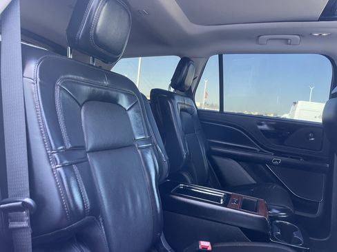 Used 2021 Lincoln Aviator Reserve w/ Equipment Group 201A image 30