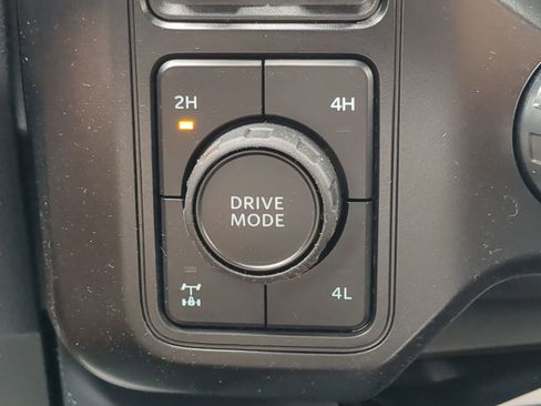 New 2026 Ford F350 Platinum image 59