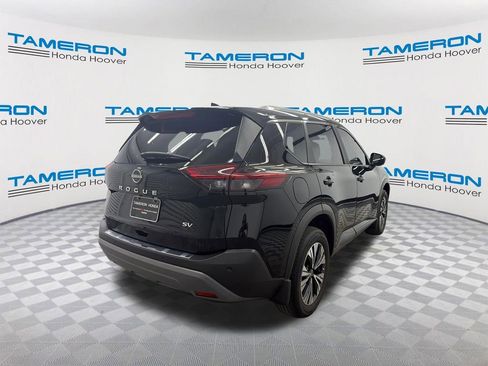 Used 2023 Nissan Rogue SV w/ SV Premium B Package image 5