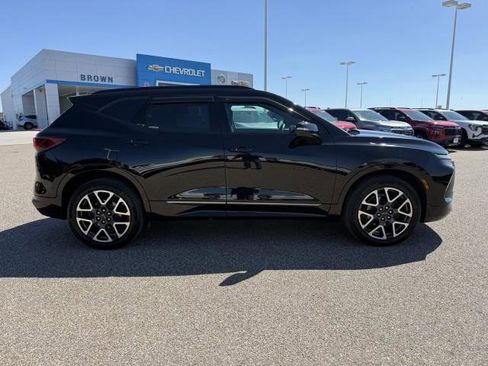 Used 2024 Chevrolet Blazer RS w/ Enhanced Convenience Package image 9