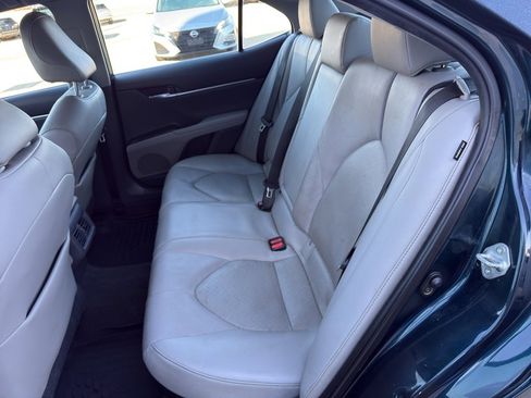 Used 2021 Toyota Camry XLE image 13