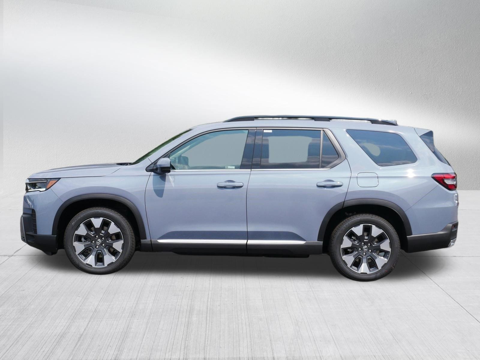 New 2026 Honda Pilot Touring image 4