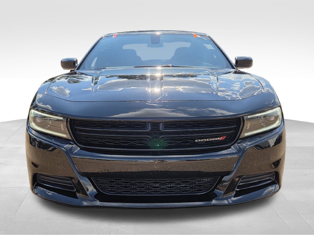 Used 2023 Dodge Charger SXT w/ Blacktop Package RWD image 3