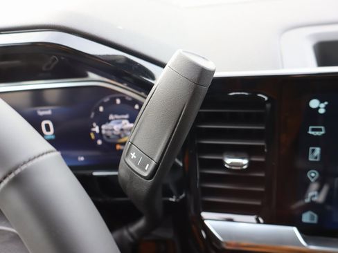 New 2026 Chevrolet Silverado 3500 LT w/ All Star Edition image 9