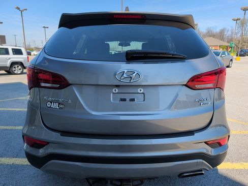 Used 2017 Hyundai Santa Fe Sport image 6