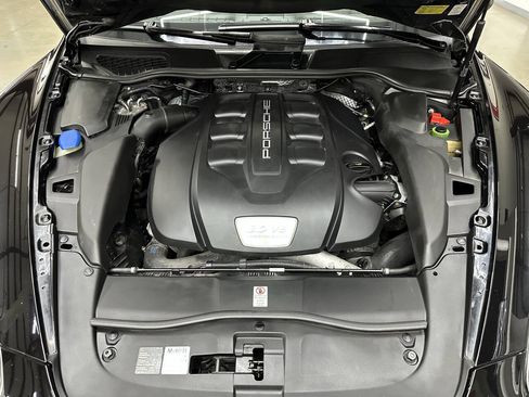 Used 2014 Porsche Cayenne Diesel AWD/4WD image 7