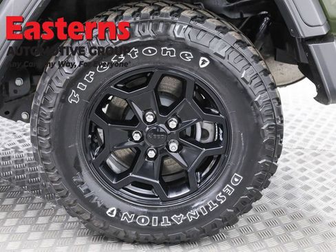 Used 2023 Jeep Wrangler Unlimited w/ Cold Weather Group image 31