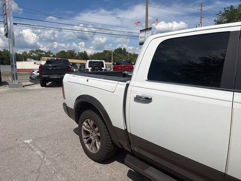 Used 2017 RAM 1500 Laramie Longhorn RWD image 4