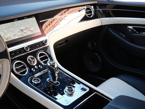Used 2020 Bentley Continental GT image 12