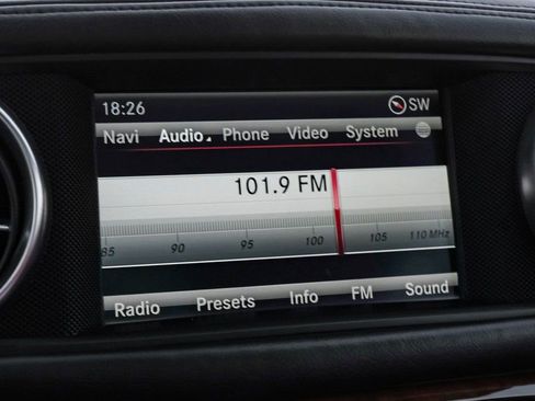 Used 2016 Mercedes-Benz SL 550 image 31